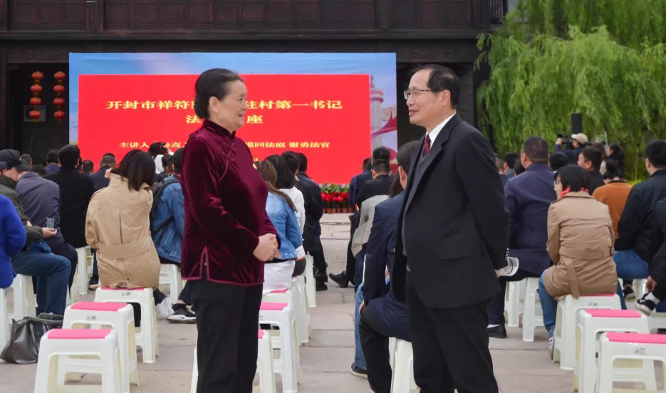 1556987210.png 1556987210.png