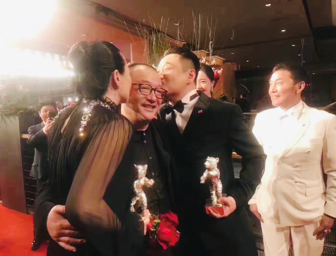 1561882785.png 1561882785.png