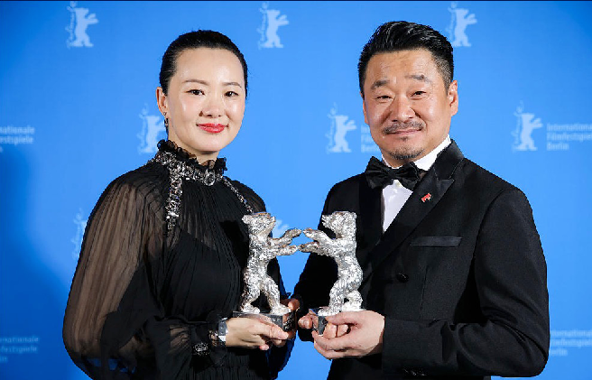 1561886216.png 1561886216.png